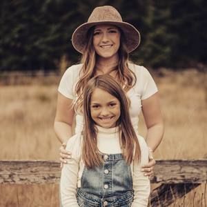 Meet your Posher, Naomi